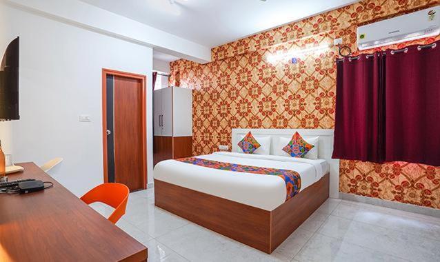 Hotel Royal Platinum Bangalore Buitenkant foto